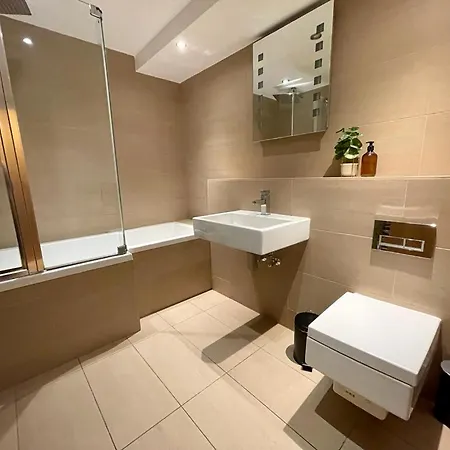 The Falcon By Condokeeper London Exterior photo